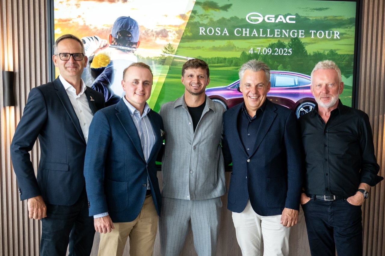 GAC ROSA Challenge Tour konferencja prasowa od lewej Radosław Frańczak Piotr Owczarek Mateusz Gradecki Łukasz Tomkiewicz Arkadiusz Muś